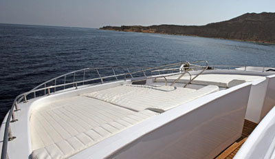 Vooruit zonnedek op M/Y Vasseem Liveaboard duiken motorjacht in Sharm el Sheikh Egypte